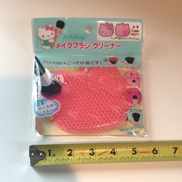 Hello Kitty makeup brush cleaner - Picture 3 of 6